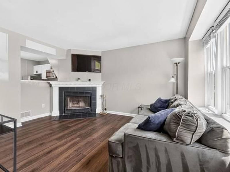 756 Cap Lane, Unit 17C, Worthington, OH 43085 Photo 5