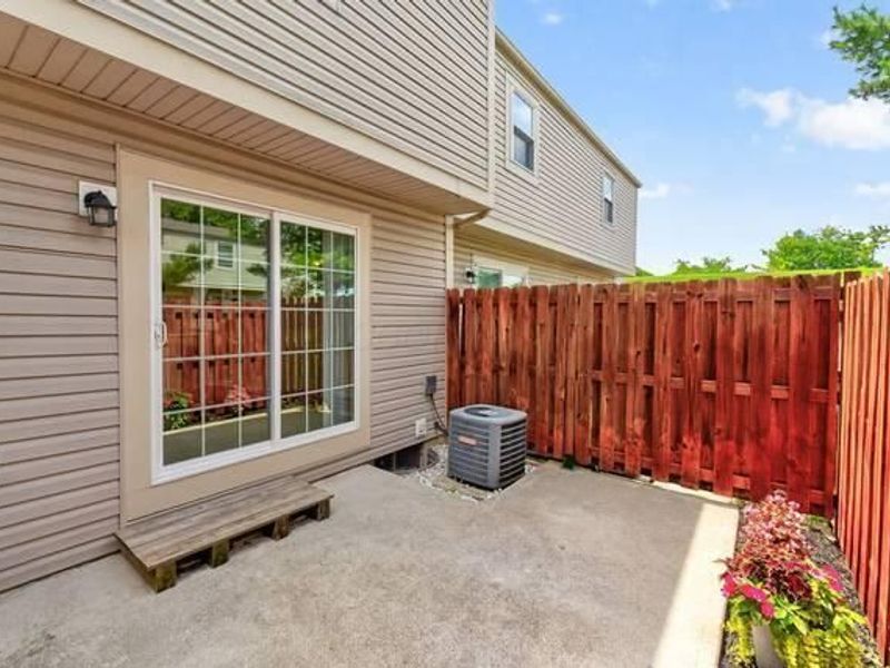 756 Cap Lane, Unit 17C, Worthington, OH 43085 Photo 8
