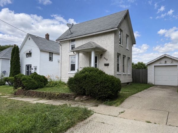 309 Adams Street , Rockford, IL 61107