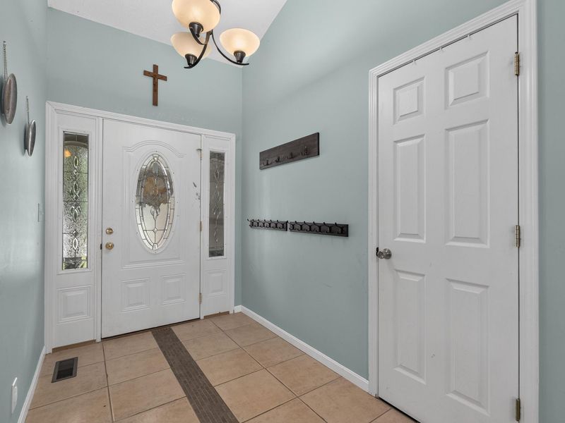2863 Presidential Drive, Hebron, KY 41048 Photo 2