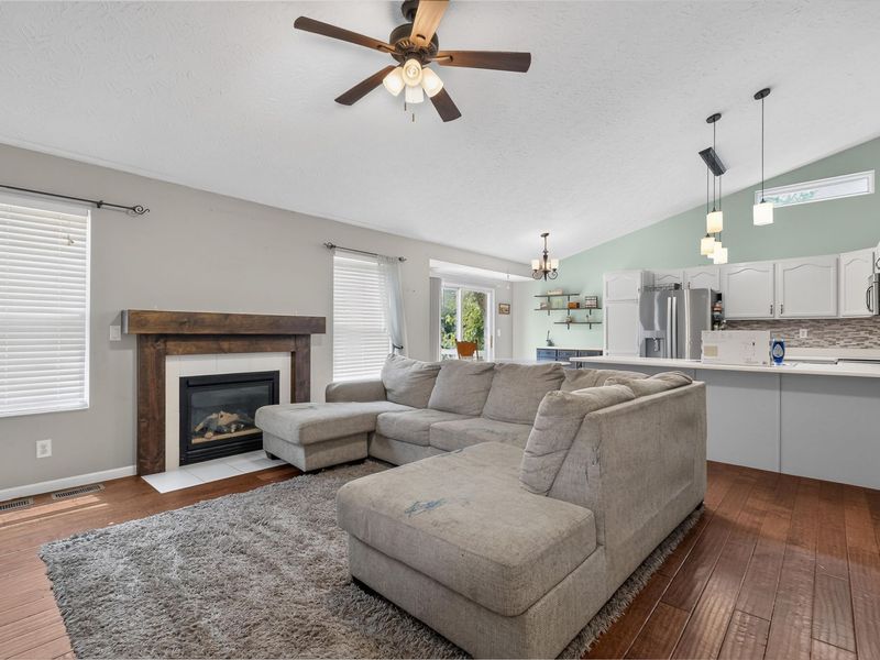 2863 Presidential Drive, Hebron, KY 41048 Photo 3