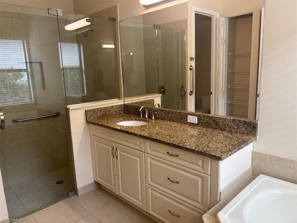 13644 Mandarin Cir, Naples, FL 34109 Photo
