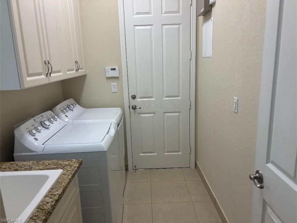 13644 Mandarin Cir, Naples, FL 34109 Photo