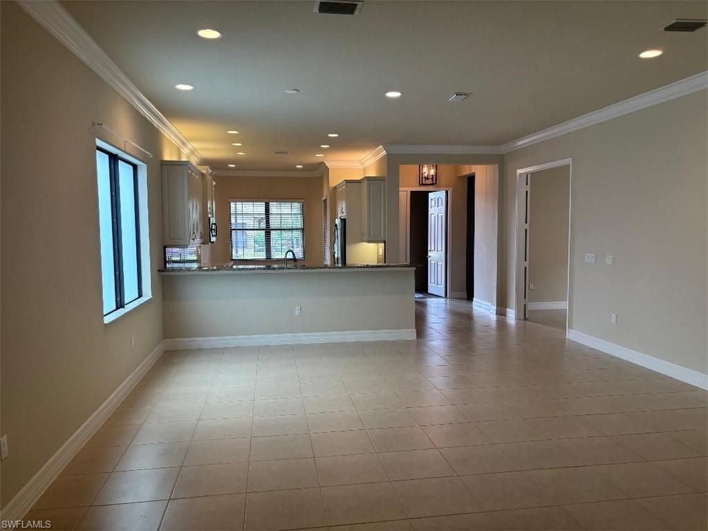 13644 Mandarin Cir, Naples, FL 34109 Photo