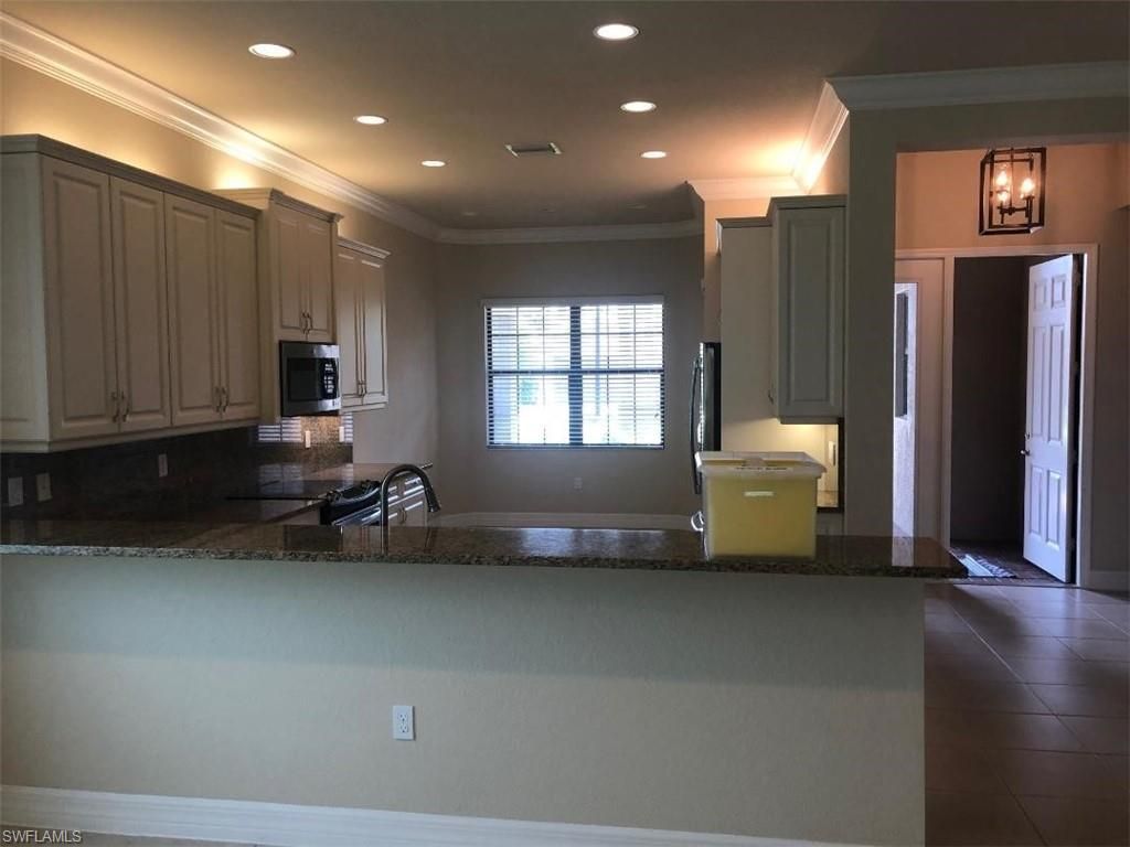 13644 Mandarin Cir, Naples, FL 34109 Photo