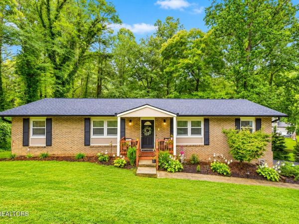 149 Greystone Drive, Oak Ridge, TN 37830