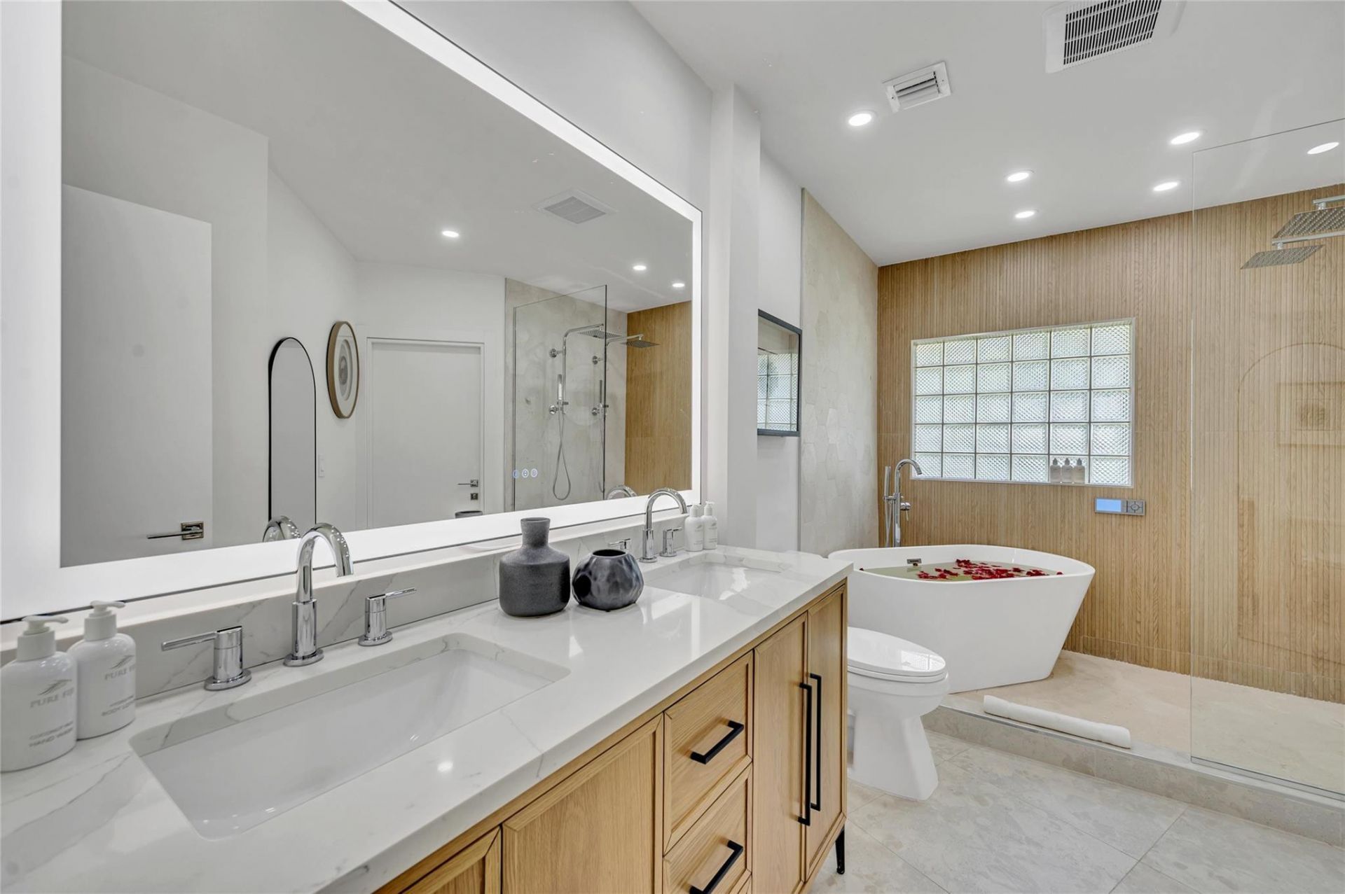 1700 Marietta Drive, Fort Lauderdale, FL 33316 Photo