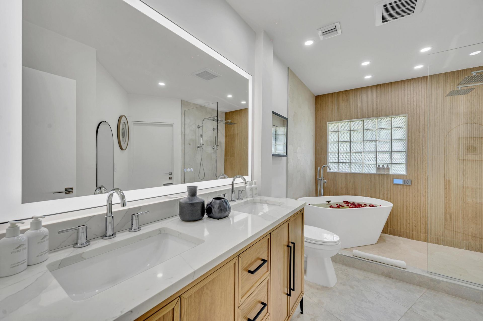 1700 Marietta Drive, Fort Lauderdale, FL 33316 Photo