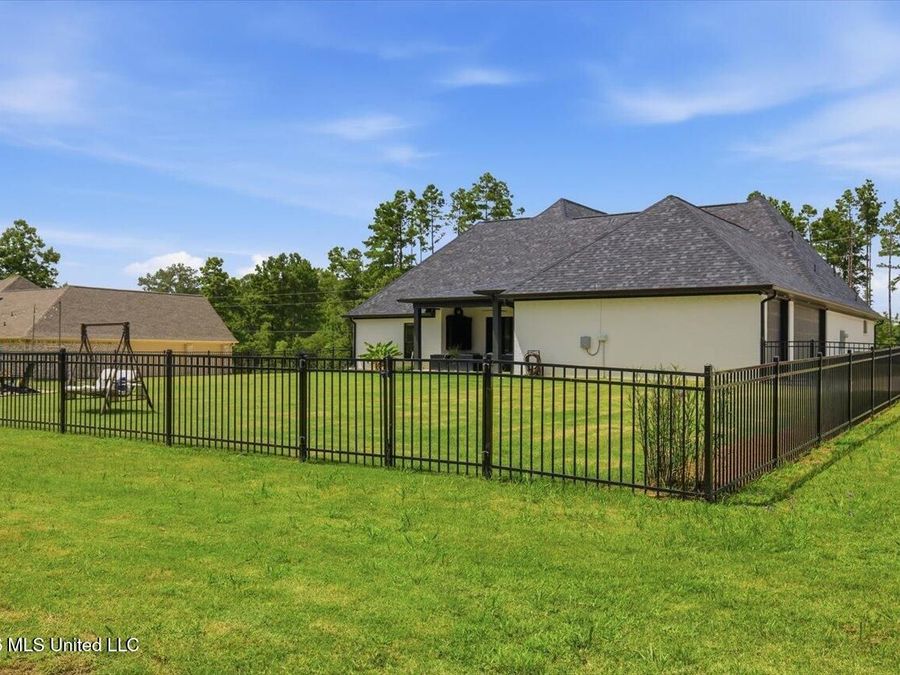 Property Image 62