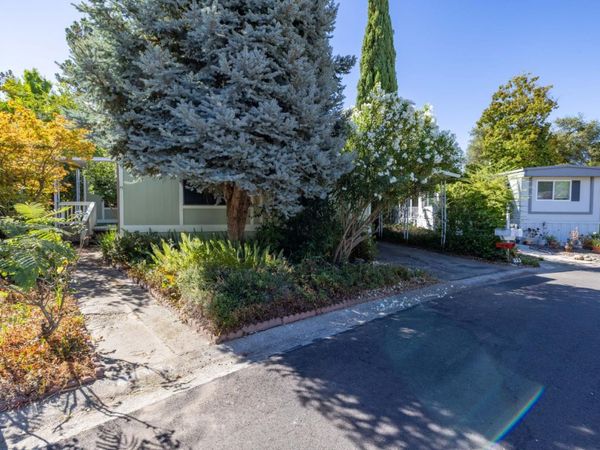 311 BLUEBIRD Ln, Folsom, CA 95630
