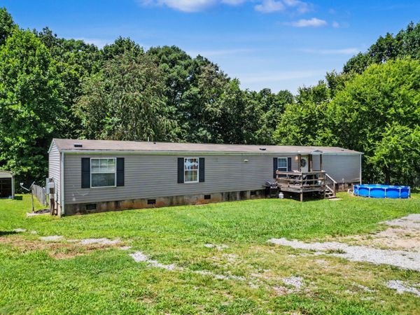 330 Oak Leaf Cir, Maryville, TN 37804