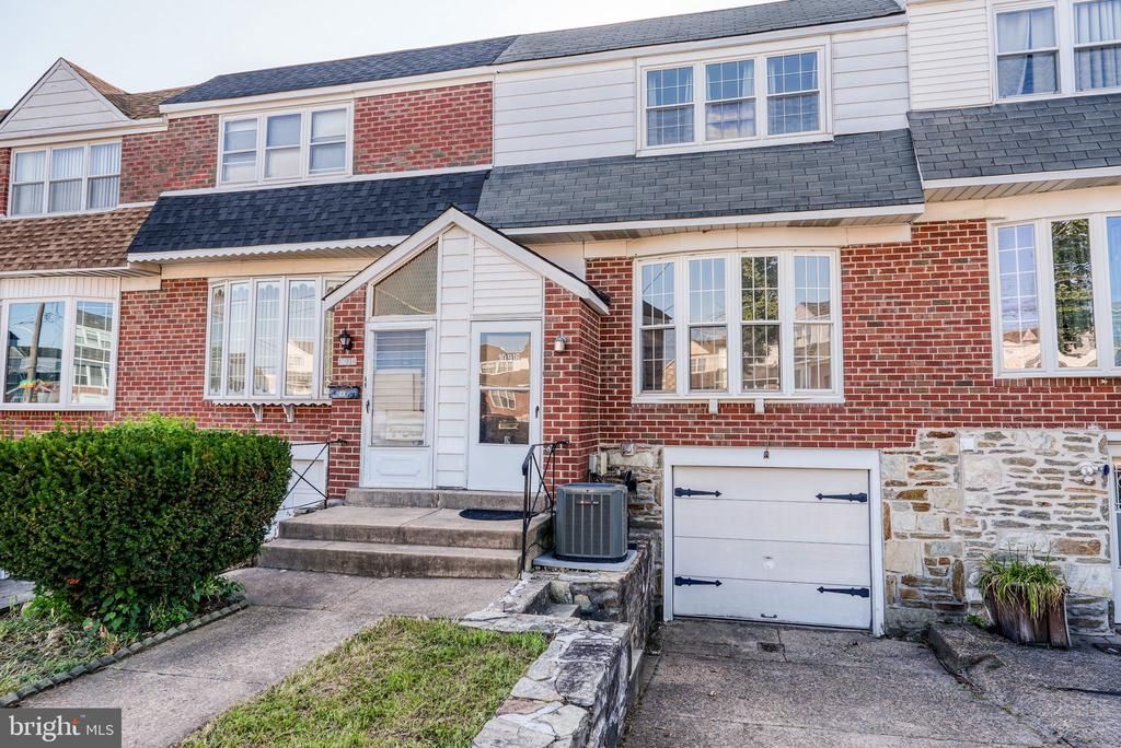 10916 MODENA PLACE, PHILADELPHIA, PA 19154