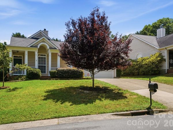 7015 Lenhart Drive , Charlotte, NC 28226