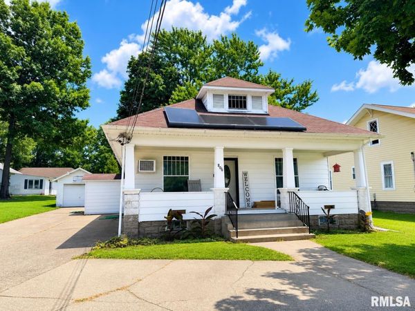 806 S DIVISION Street, Carterville, IL 62918
