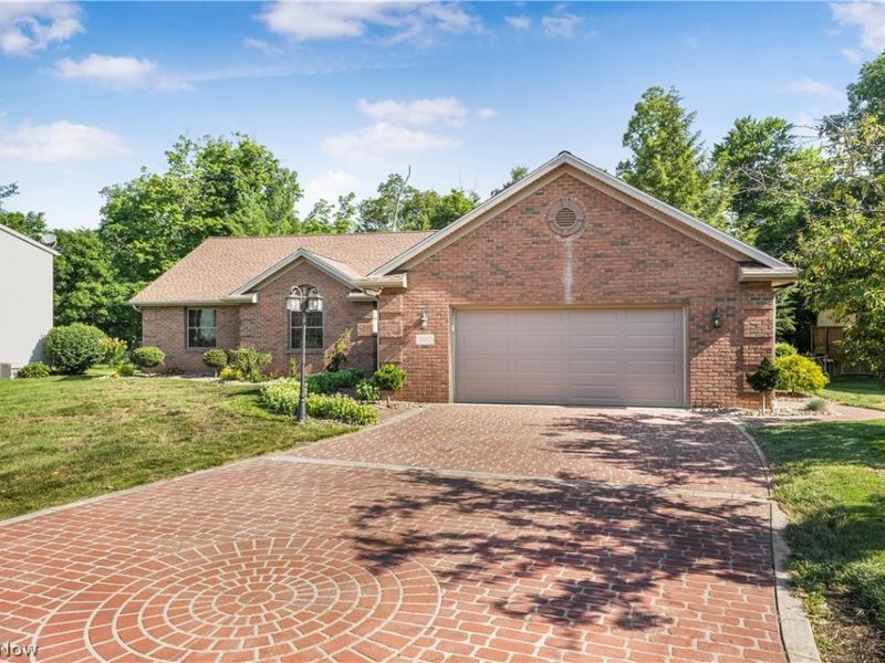 2057 Overcrest Street, Alliance, OH 44601 Photo 1