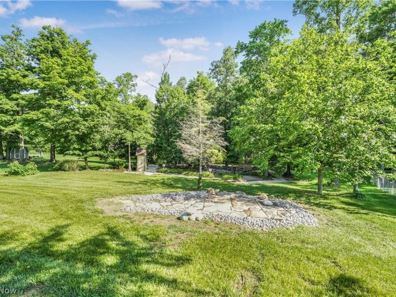2057 Overcrest Street, Alliance, OH 44601 Photo 6