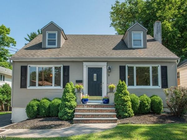 9 Woodmere Rd, West Caldwell, NJ 07006