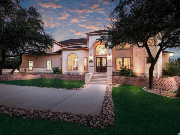 732 PR 1712, Mico, TX 78056
