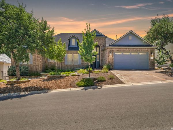 808 DANCING OAK LN, San Marcos, TX 78666