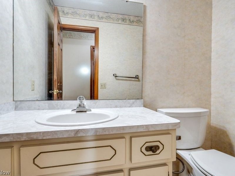 9761 Applewood Drive, North Royalton, OH 44133 Photo 6
