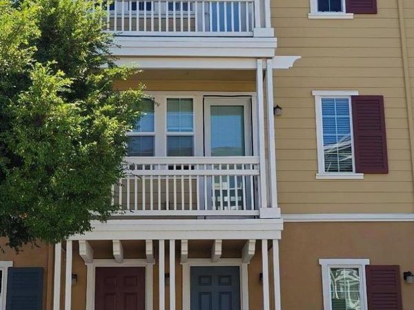 632 True Wind Way, Unit 608, Redwood City, CA 94063