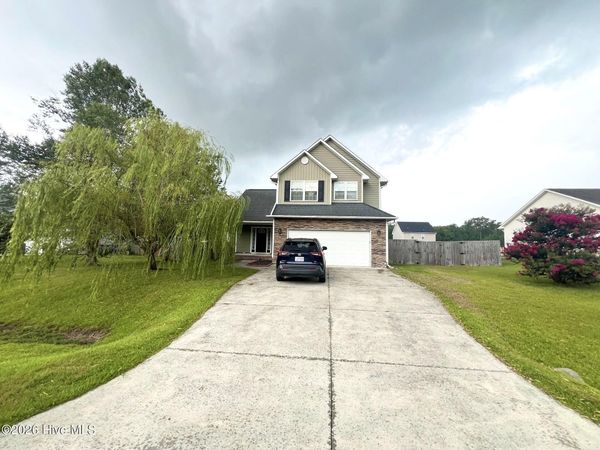 314 Springcreek Court, Hubert, NC 28539