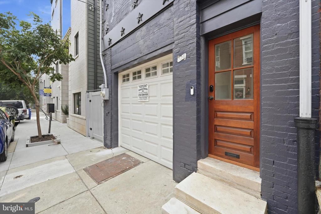 726 LATONA STREET , PHILADELPHIA, PA 19147