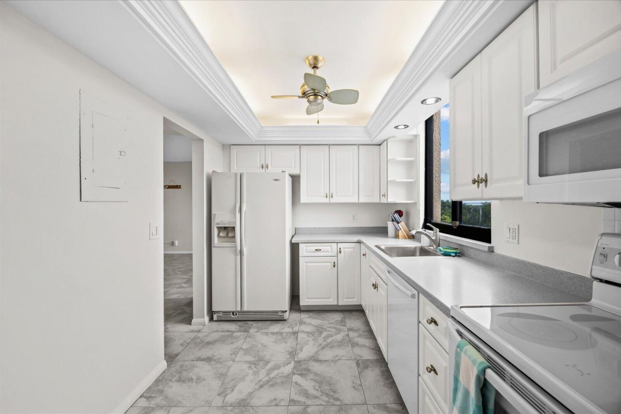 3452 NE Causeway Boulevard Ne, Unit 17-404, Jensen Beach, FL 34957 Photo