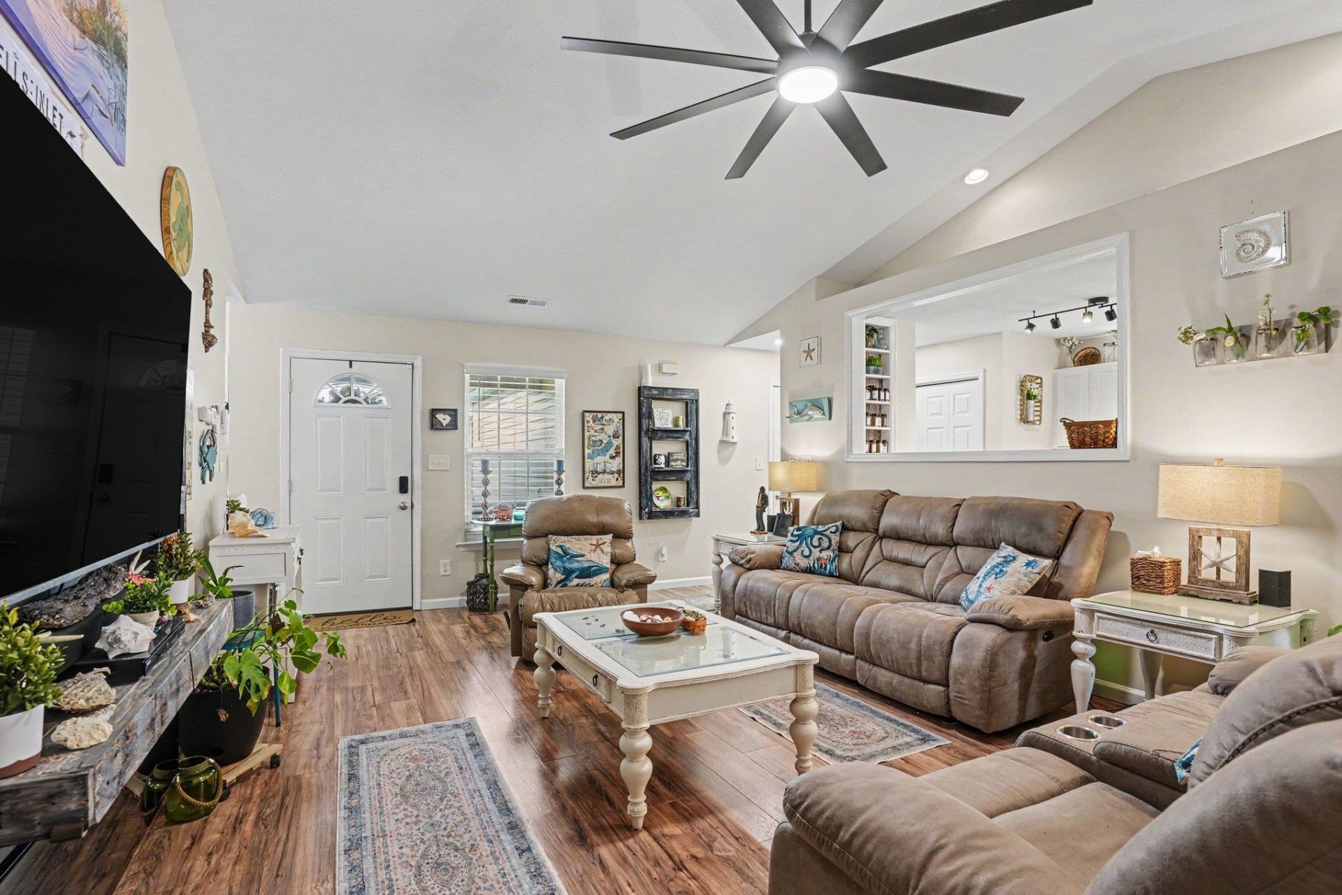9788 Conifer Ln. Photo 11