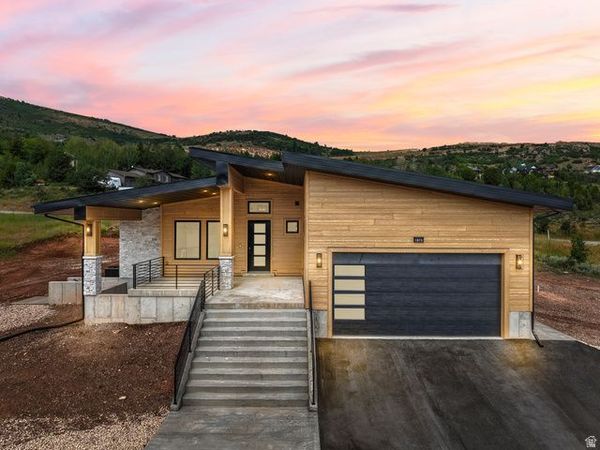 1073 S MOUNTAIN DR , Garden City, UT 84028