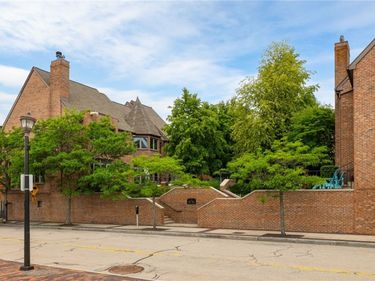 12 Grove Street, Rochester, NY 14605