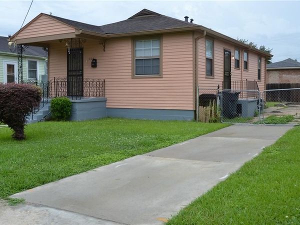 4304 VAN Avenue , New Orleans, LA 70122