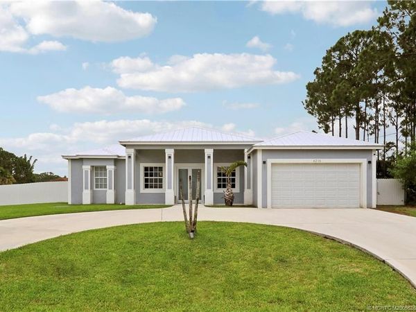 6216 NW West Deville Circle, Port St Lucie, FL 34986