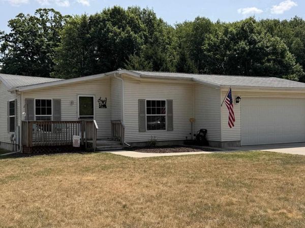 1022 Duquesa Drive, Lake Isabella, MI 48893