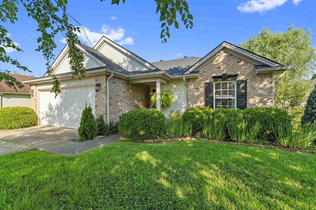 1917 Meadow Grass Creek, Owensboro, KY 42303 Main Photo