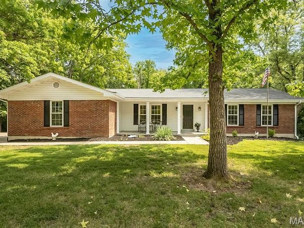 5927 Lafayette Drive, Weldon Spring, MO 63304