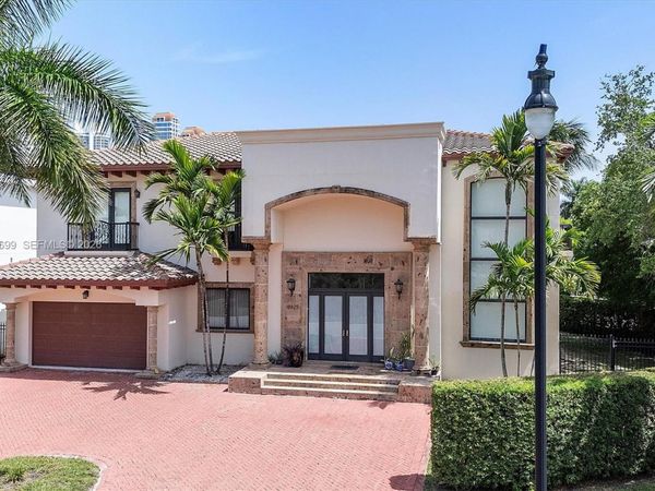 18825 N Bay Rd , Sunny Isles Beach, FL 33160