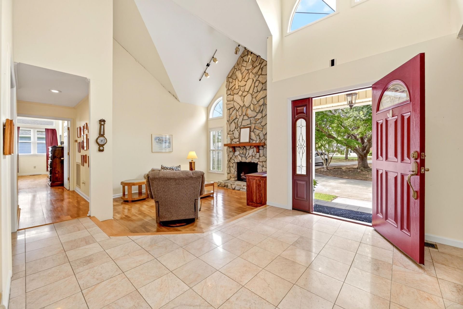 1120 Waters Edge Drive Photo 11