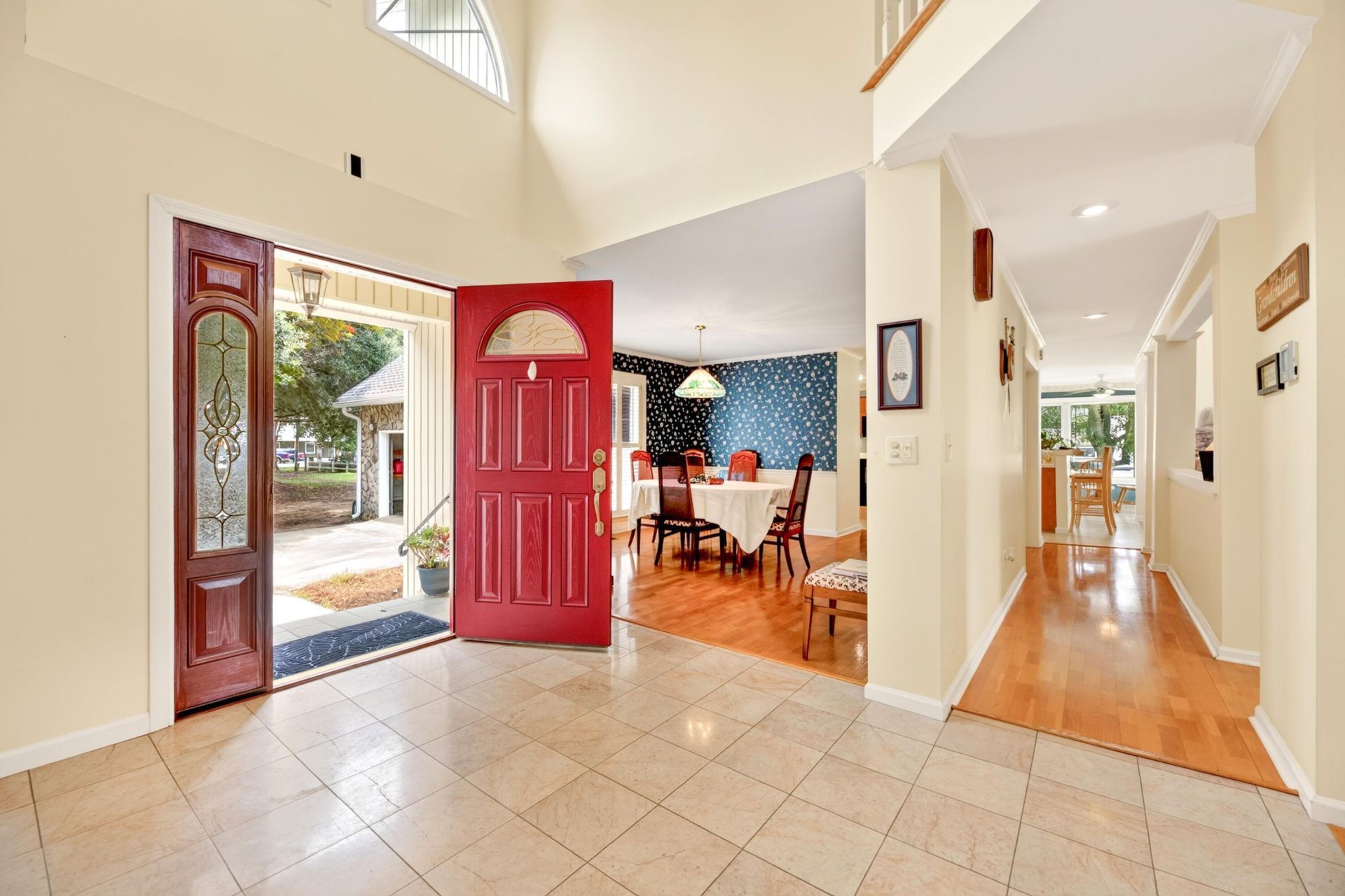 1120 Waters Edge Drive Photo 16