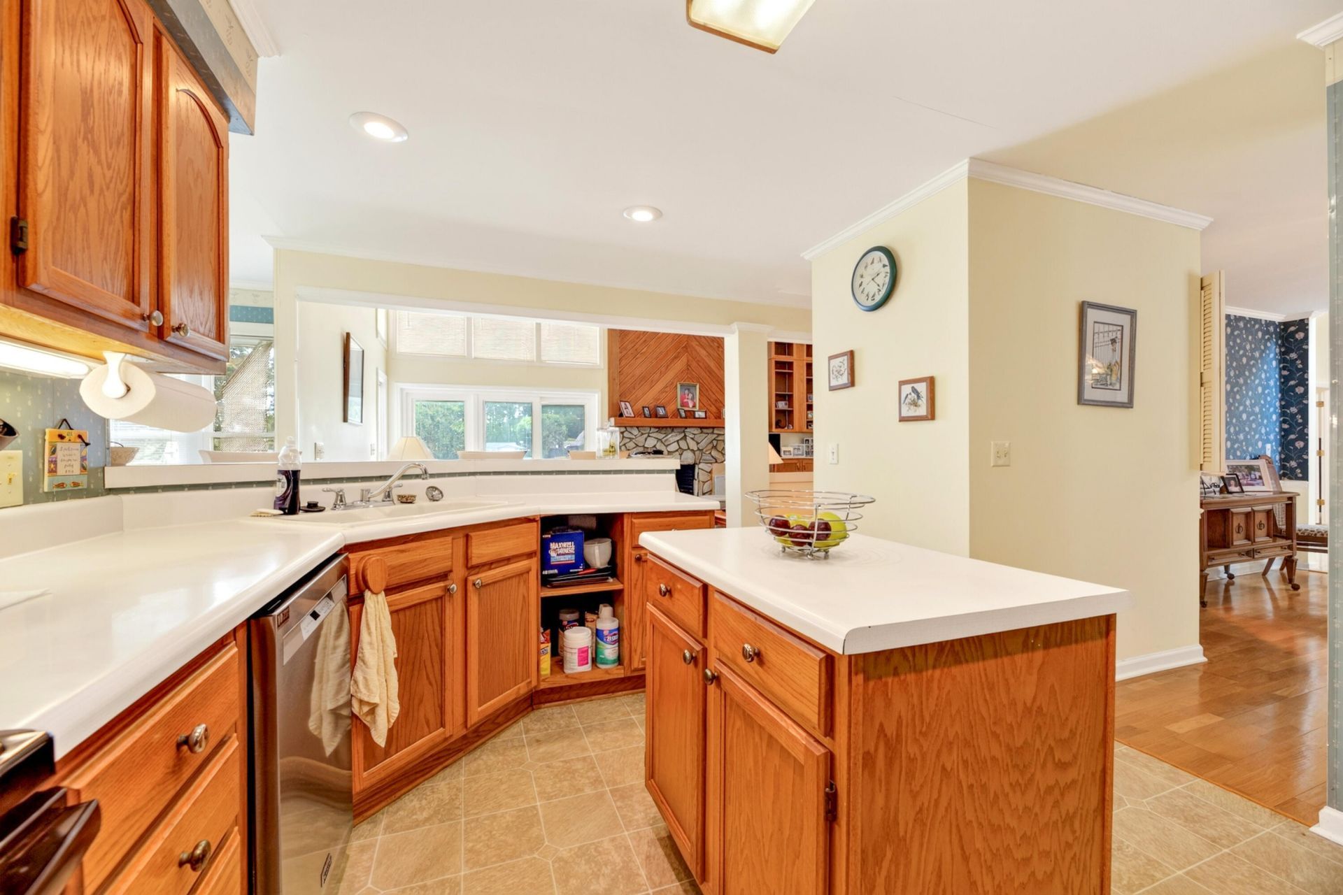 1120 Waters Edge Drive Photo 20
