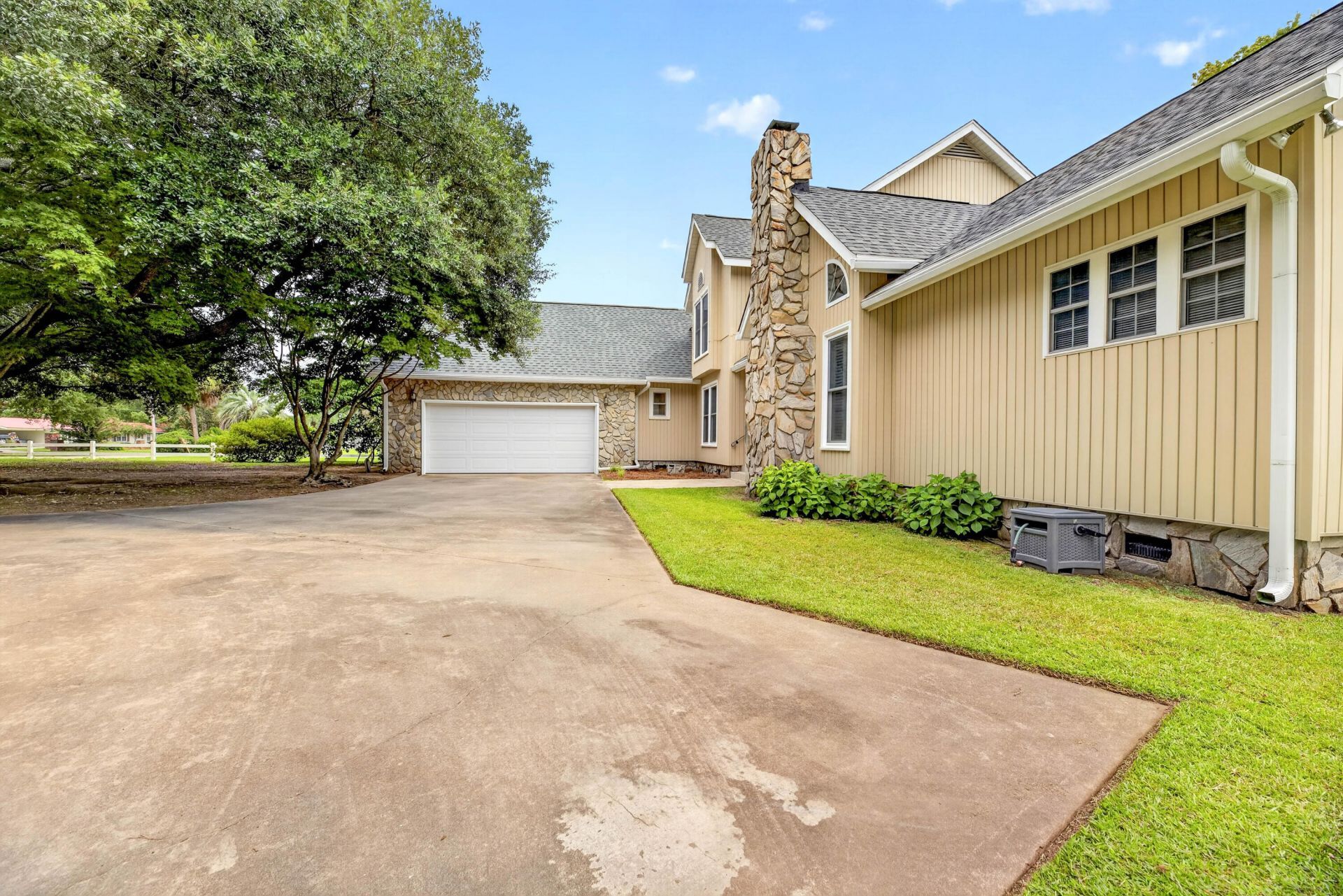 1120 Waters Edge Drive Photo 47