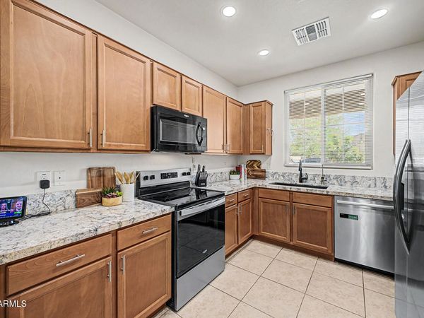 12160 W SUPERIOR Avenue, Tolleson, AZ 85353