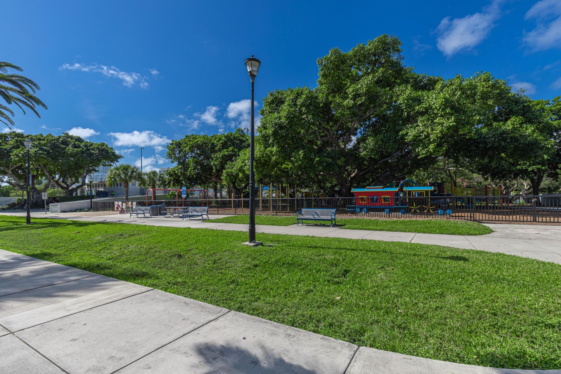 1117 Meridian Avenue, Unit 7-1117, Miami Beach, FL 33139 Photo