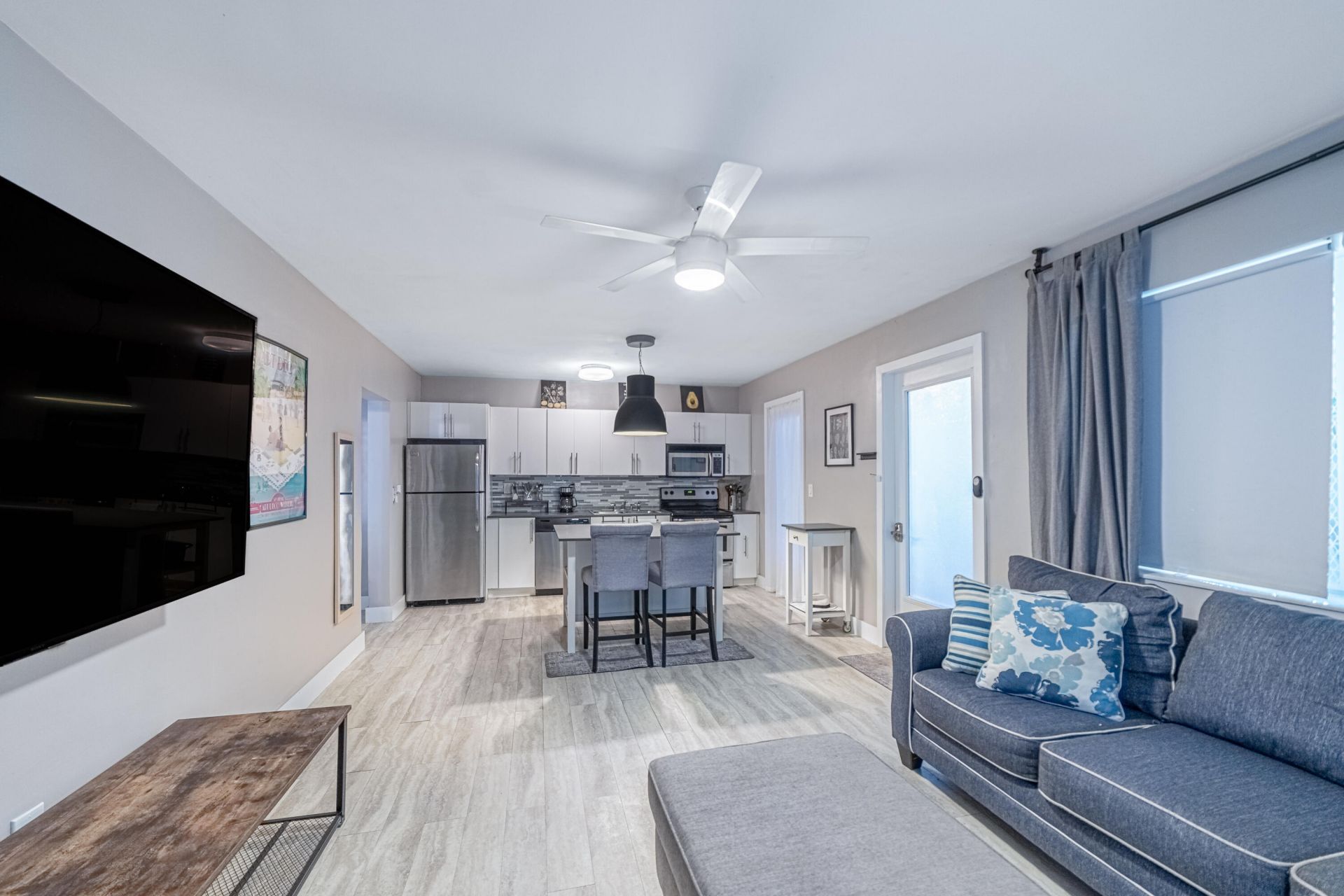 1117 Meridian Avenue, Unit 7-1117, Miami Beach, FL 33139 Photo