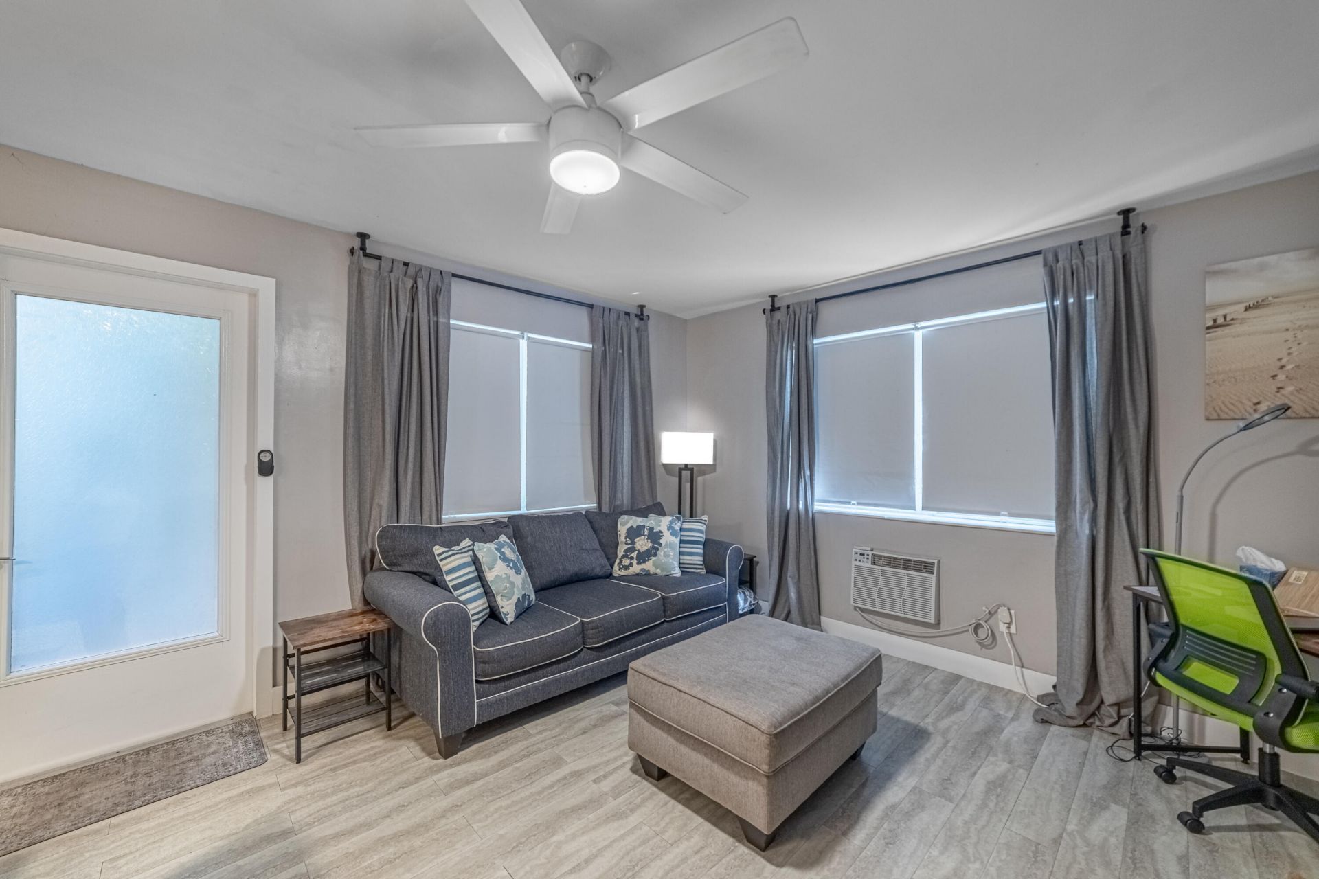 1117 Meridian Avenue, Unit 7-1117, Miami Beach, FL 33139 Photo