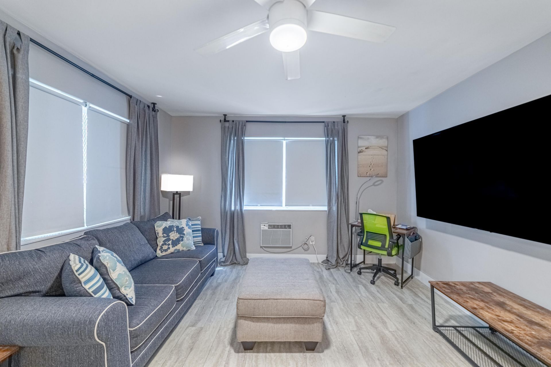1117 Meridian Avenue, Unit 7-1117, Miami Beach, FL 33139 Photo
