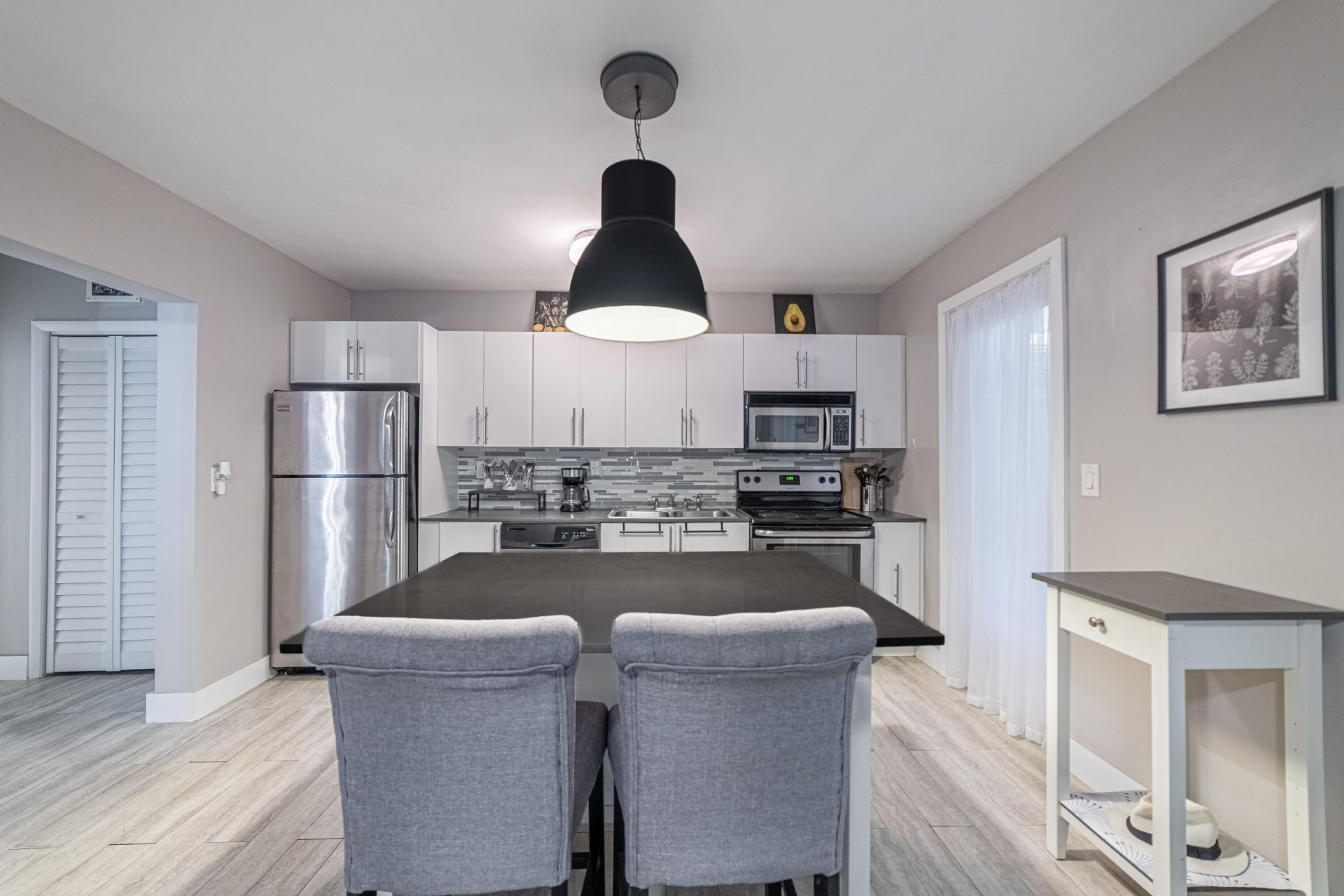 1117 Meridian Avenue, Unit 7-1117, Miami Beach, FL 33139 Photo