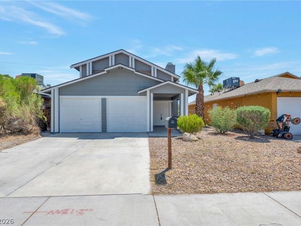 3825 Summer Breeze Circle, Las Vegas, NV 89108