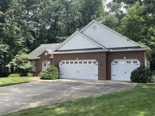 25464 Joelle Court, Edwardsburg, MI 49112