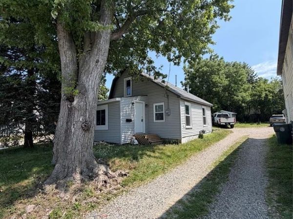 31 Heights Road, Orion Twp, MI 48362